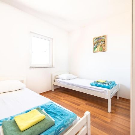 Apartment Damir Novalja Eksteriør billede